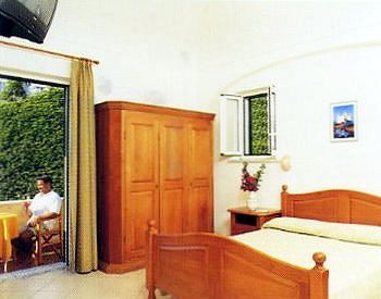 Villa Angela Terme Ísquia Exterior foto